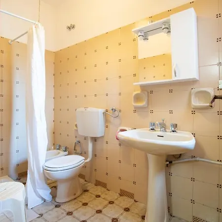 Testa Di Monaco - Basic Hotel *