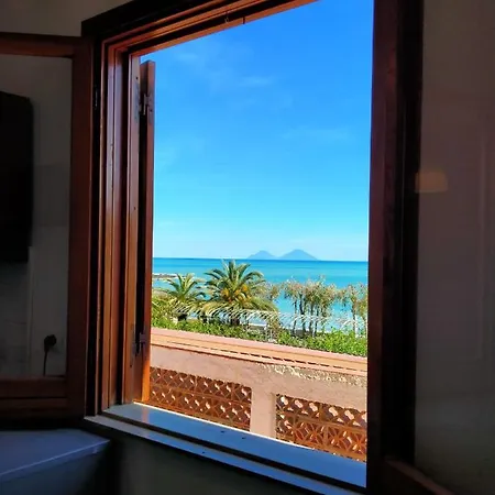 Testa Di Monaco - Basic Hotel Capo d'Orlando