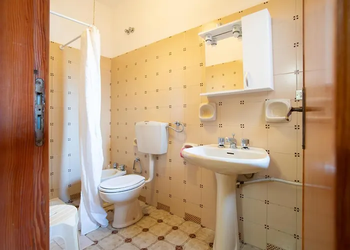 Testa Di Monaco - Basic Hotel *